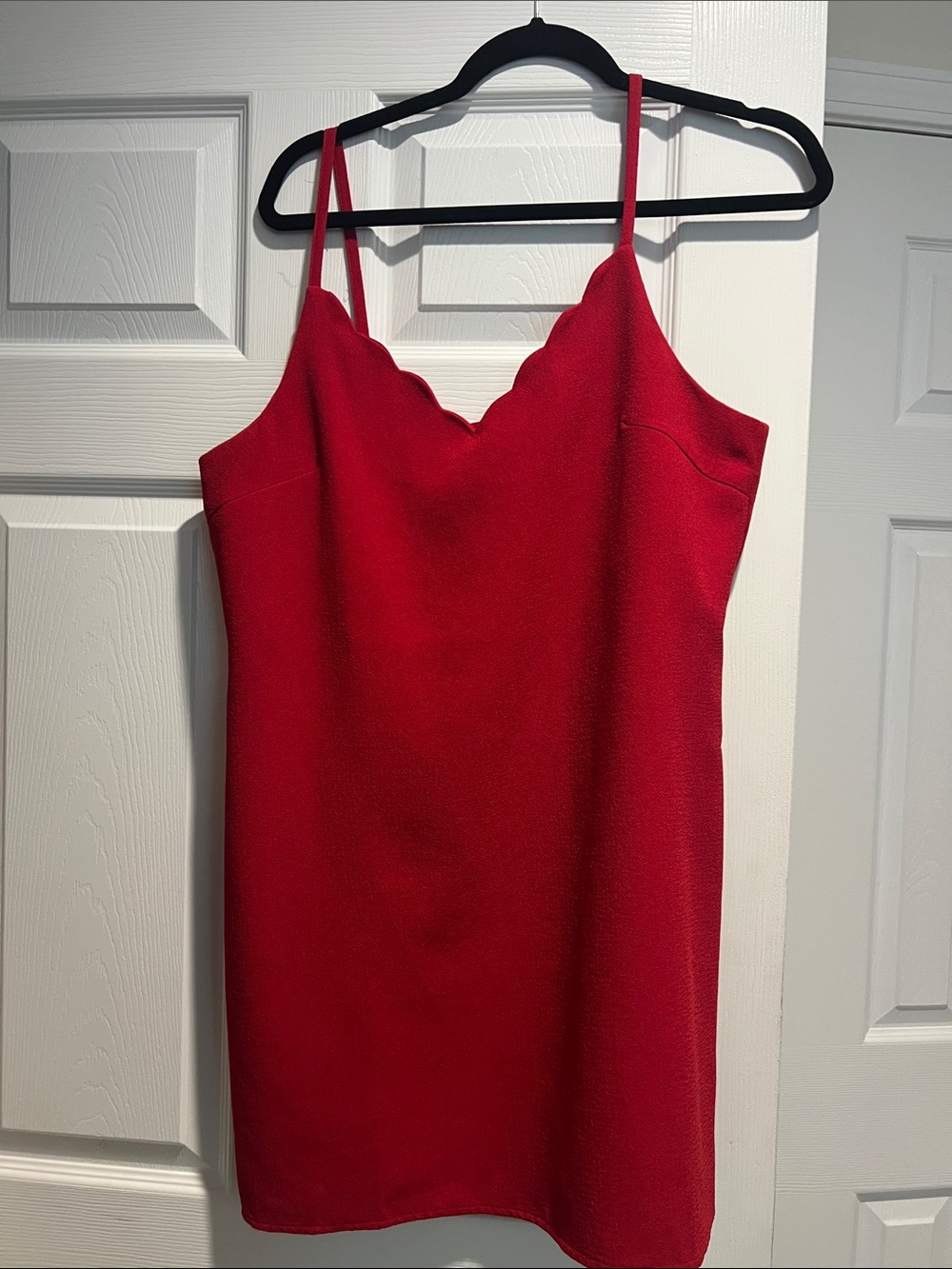 Esley Red Scallop V-Neck mini Dress